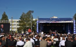 centralne_doynki_prezydenckie_z_prezydentem_lechem_kaczyski_20110423_1329571695